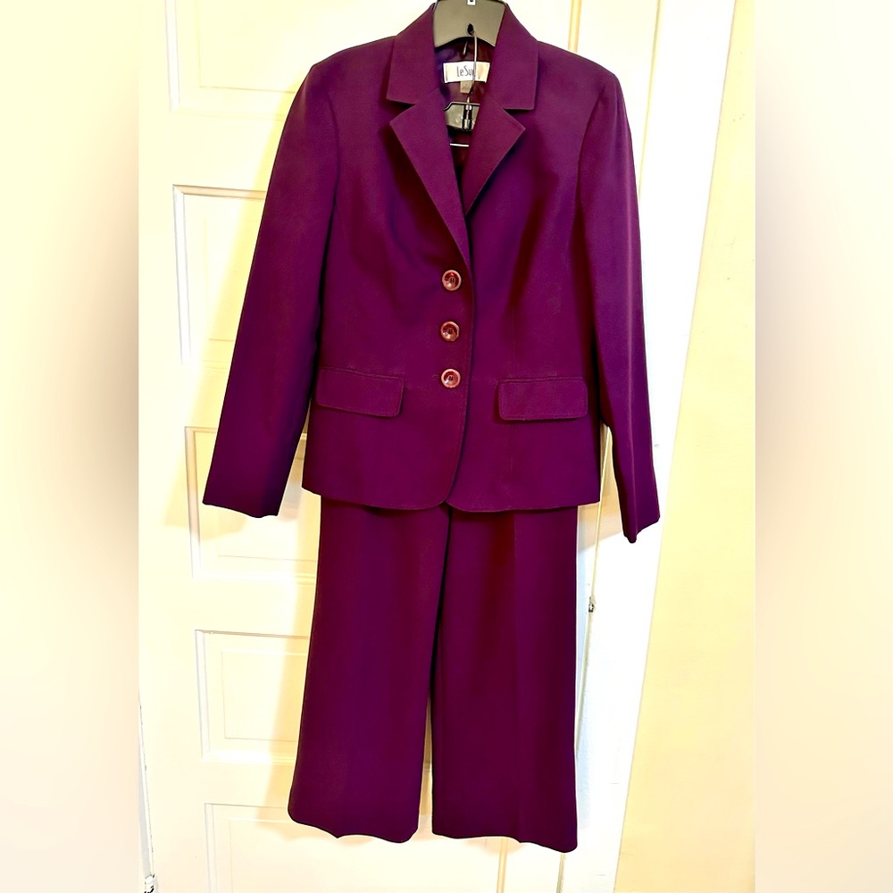 Le Suit Pant Suit